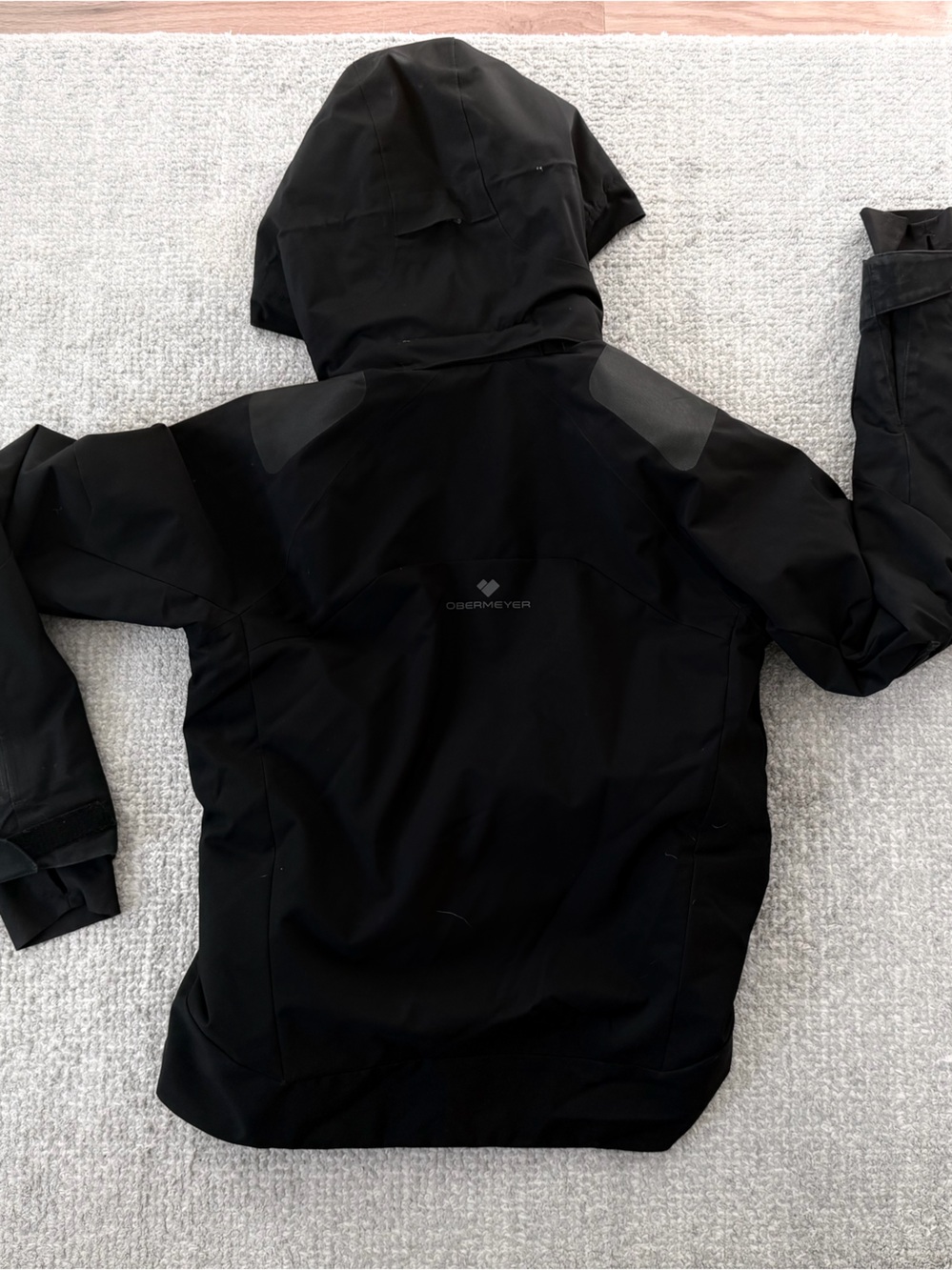 Obermeyer mens Black Hooded Waterproof parka